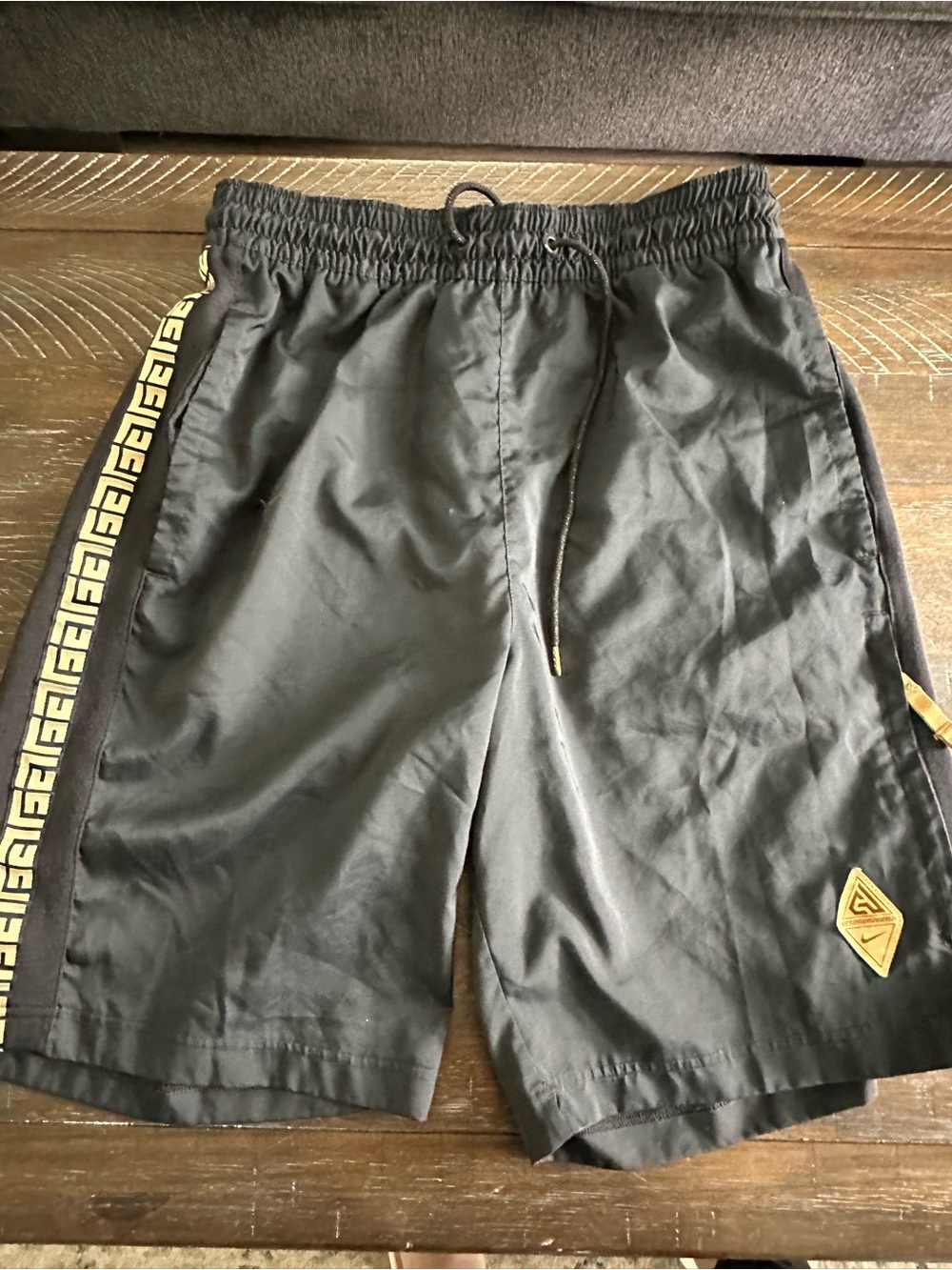 Nike Giannis Antetokounmpo "Coming to America" basketball shorts - Size Medium